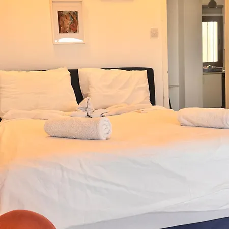Cozy 1-bedroom