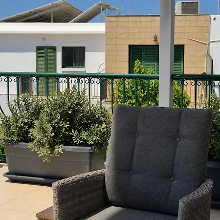Cozy 1-bedroom Appartamento *